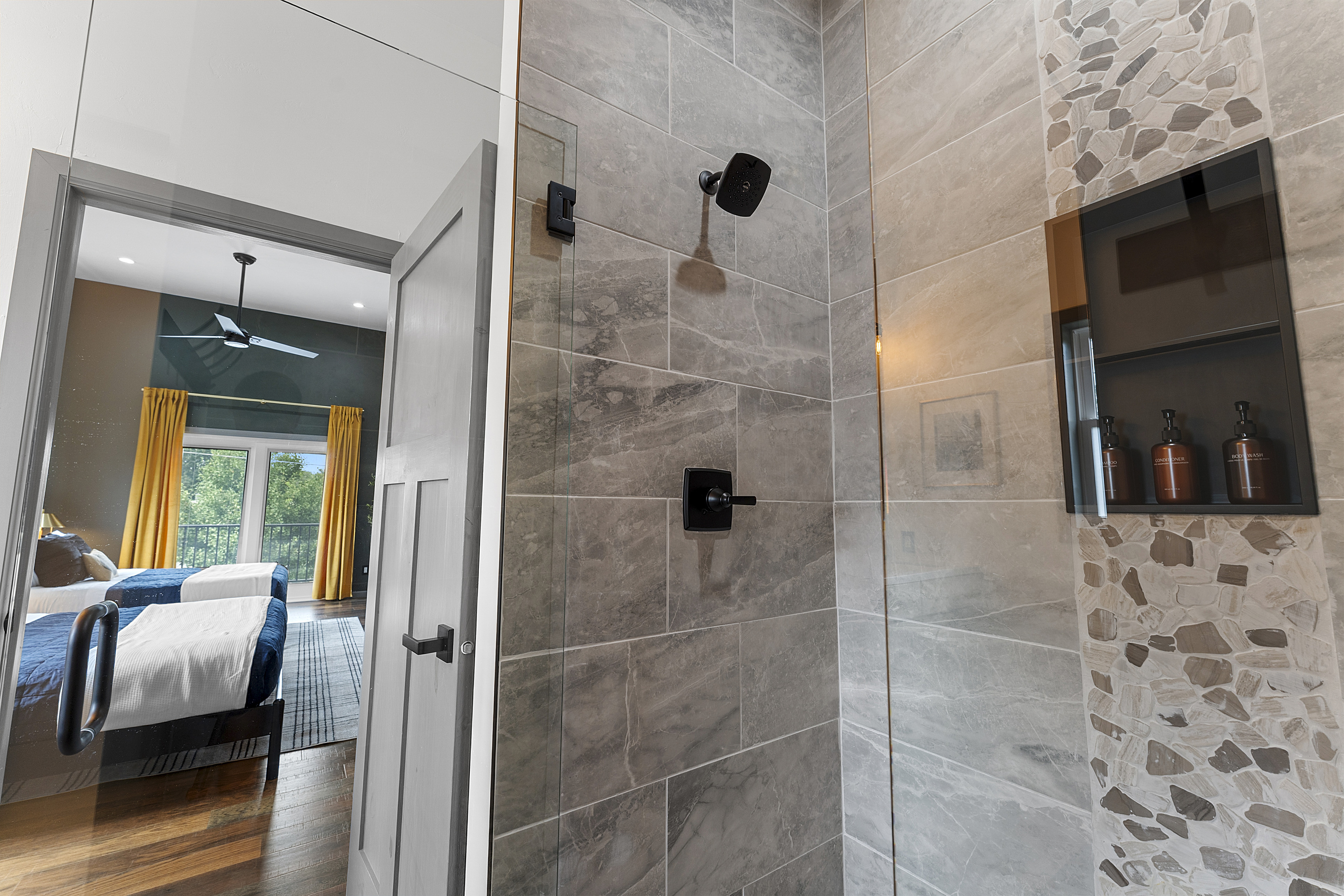 Ensuite