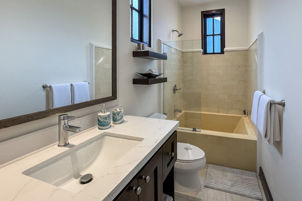 Steps from the Beach | 2BR Flat in Las Catalinas