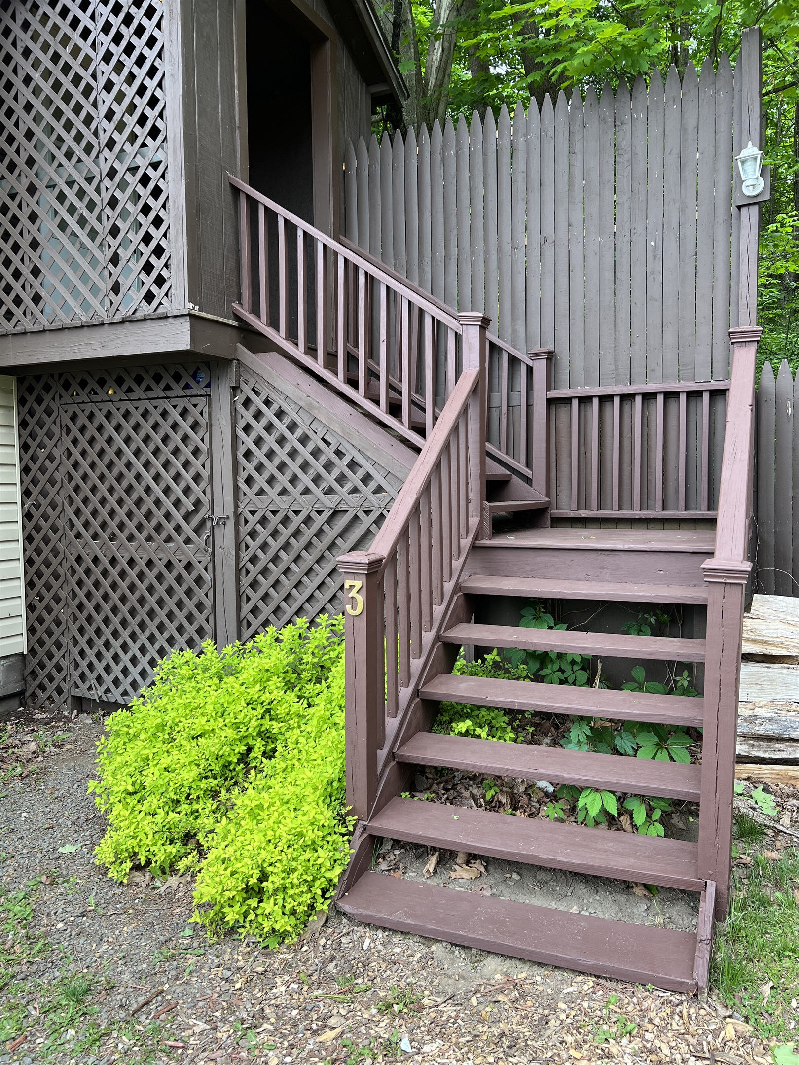 Stairs leading to Apt 3.