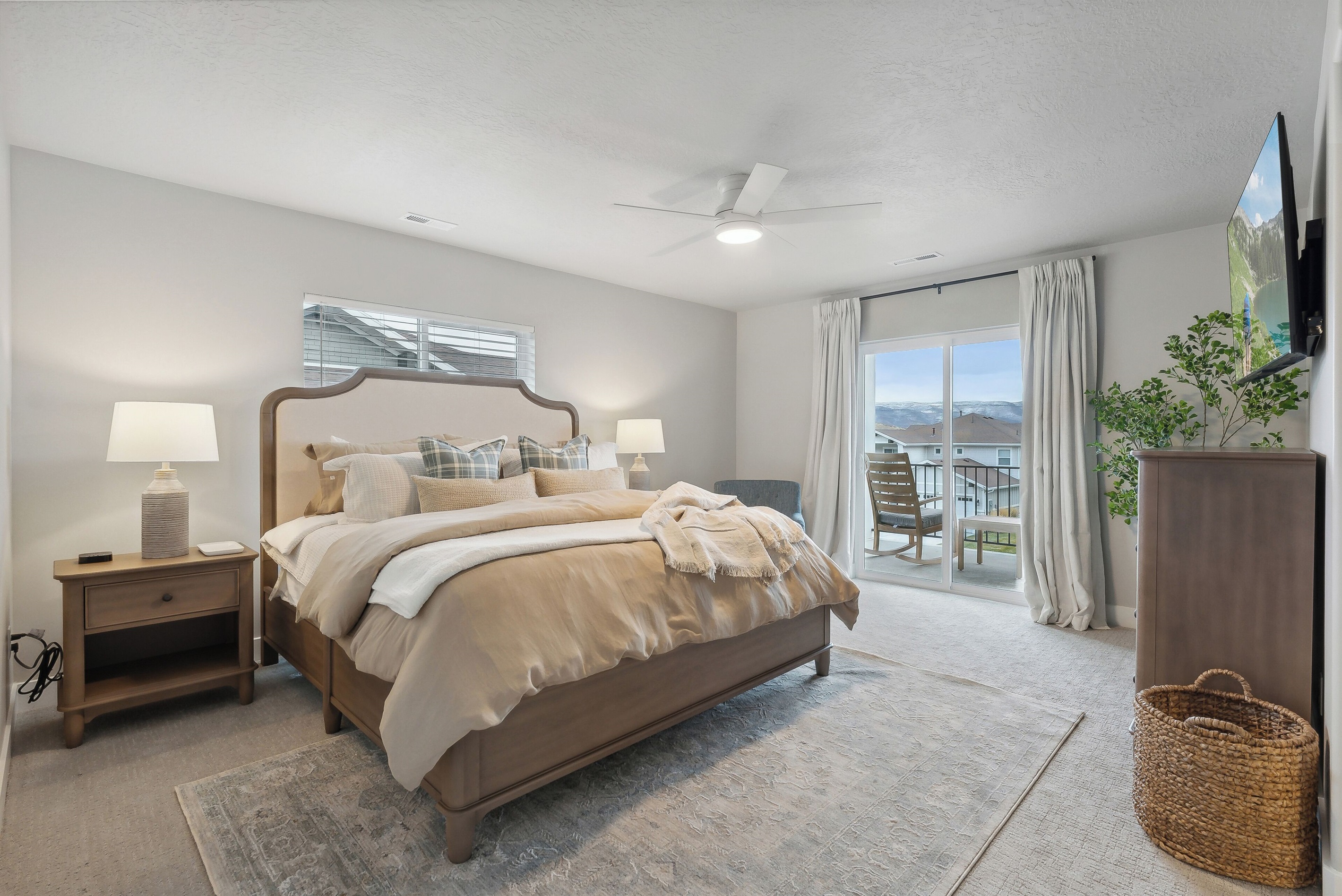 Your second suite experience: plush comfort, ensuite privacy, and a balcony to step out and unwind.