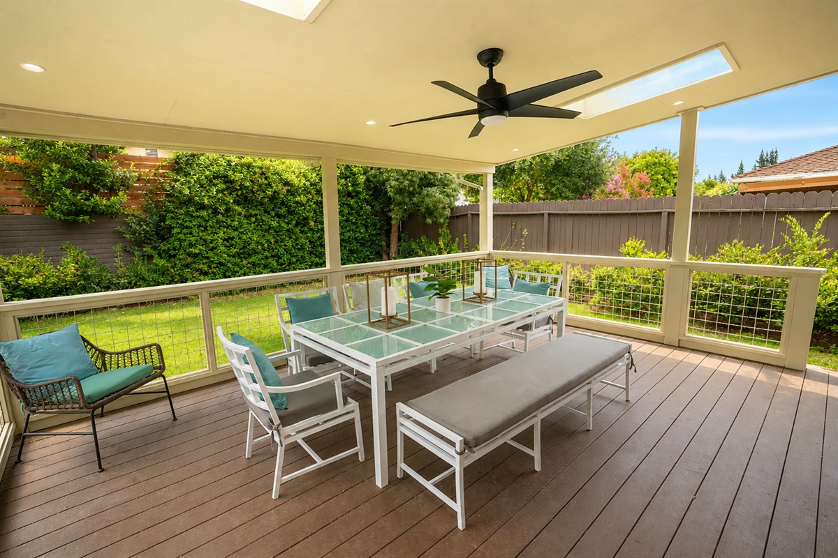 Outdoor patio with seating for 10
