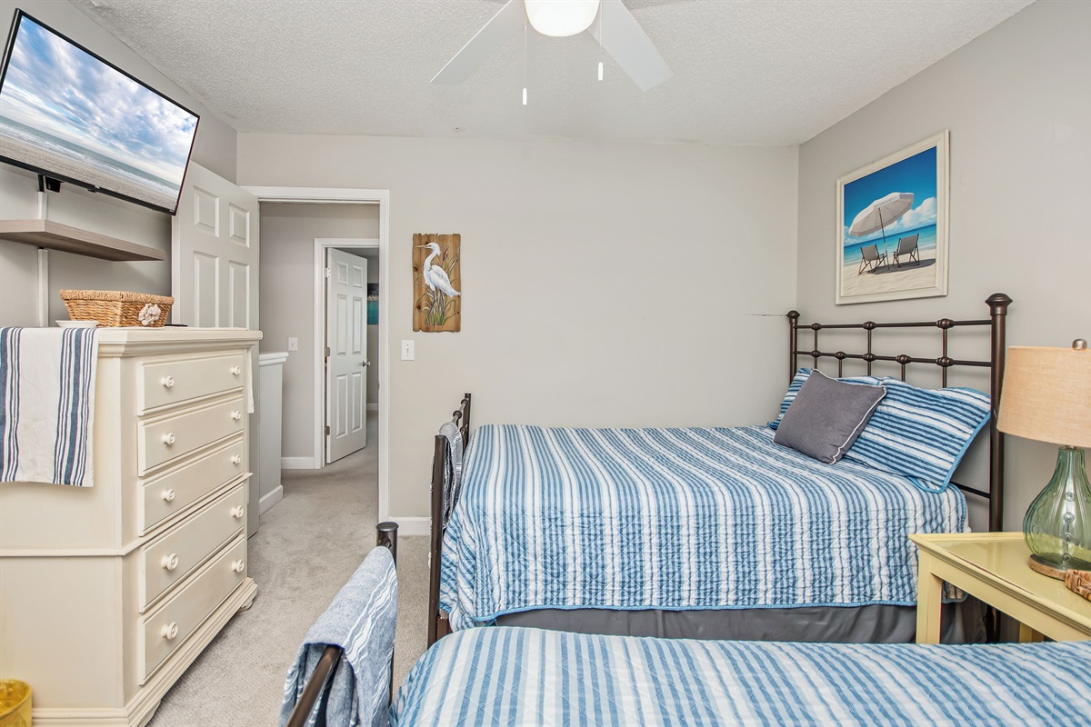 Bedroom 3 Up - 2 Double Beds