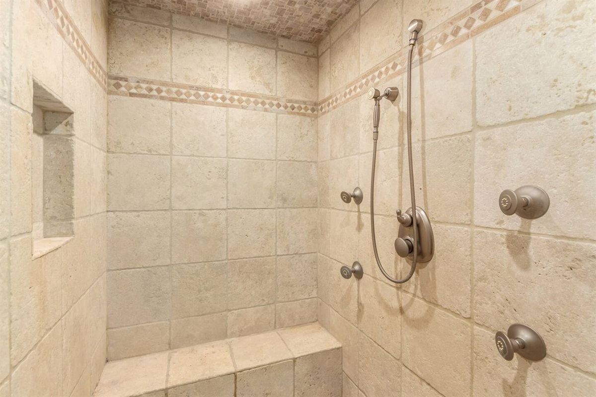 Luxurious 5 Bed; Desert Oasis w/ Pool! — Desert Paradise Retreat | Luxe 5BR w/ Pool in Mesa, Mesa, Arizona — photo 41