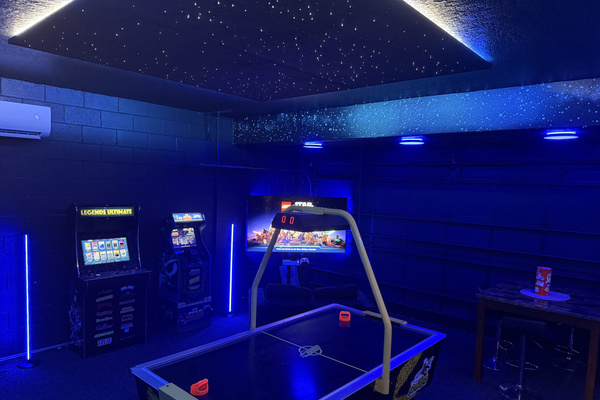 Air Hockey