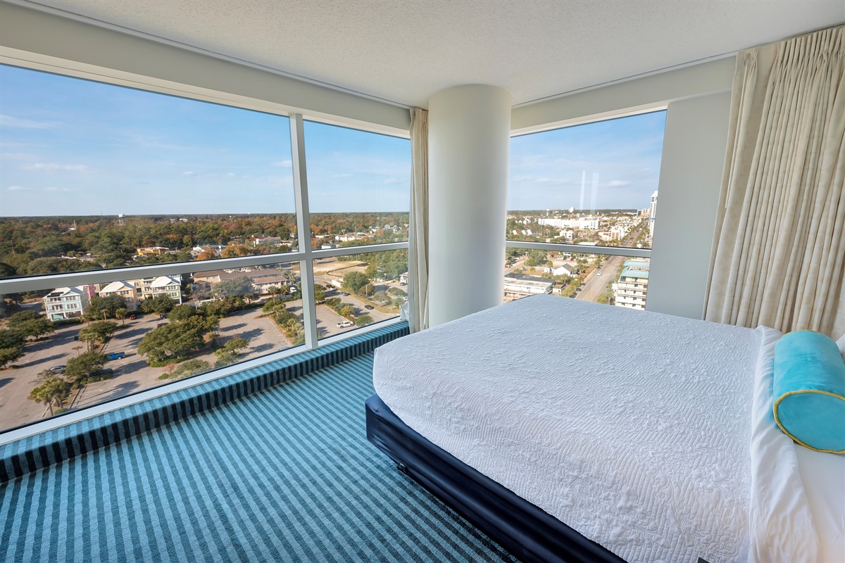 Beautiful Bedroom with Amazing Views 🌊☀️