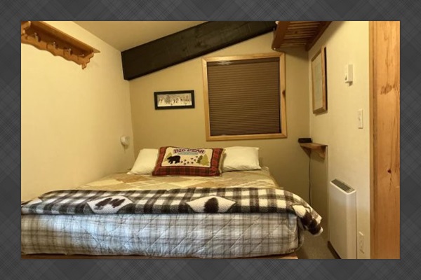 Bedroom: Full-size bed.