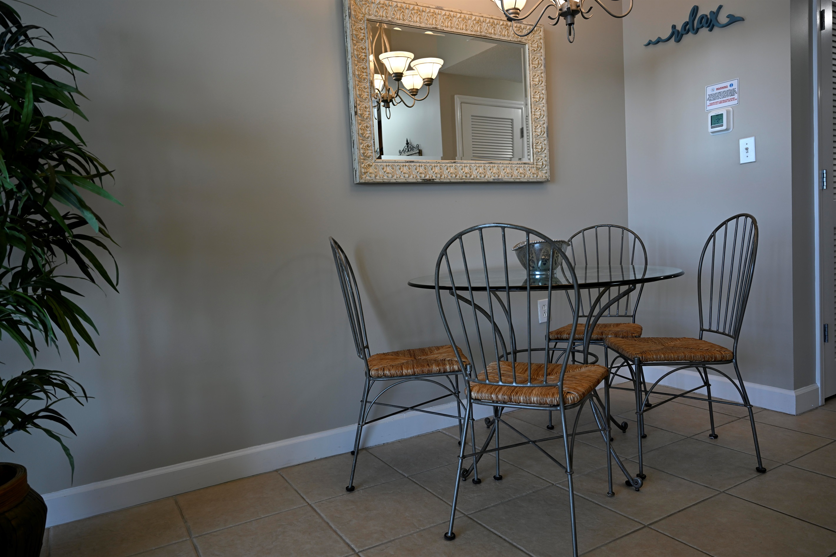 Dinning Area with Seating for (4)