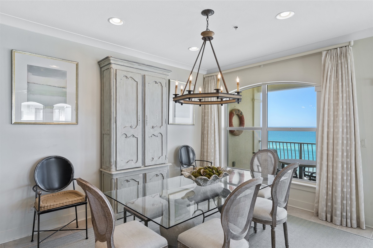 Dining Room Overlooking Gulf