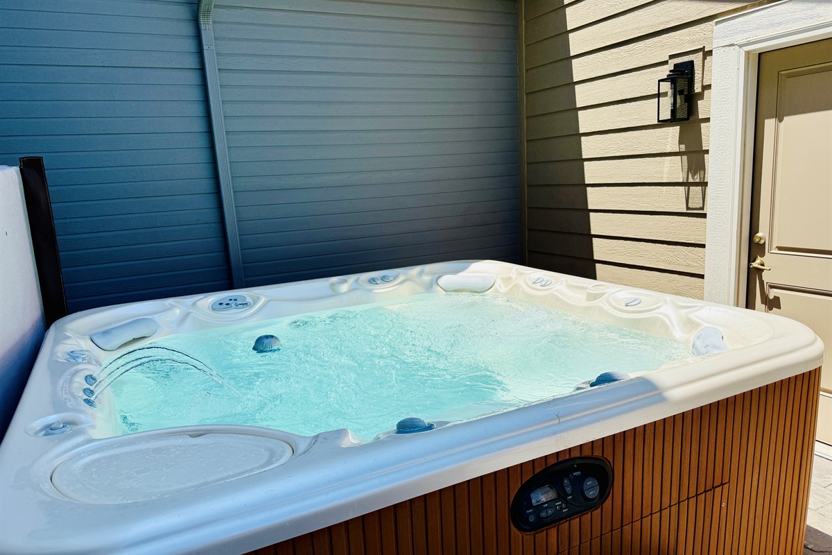 Oversized hot springs hot tub!