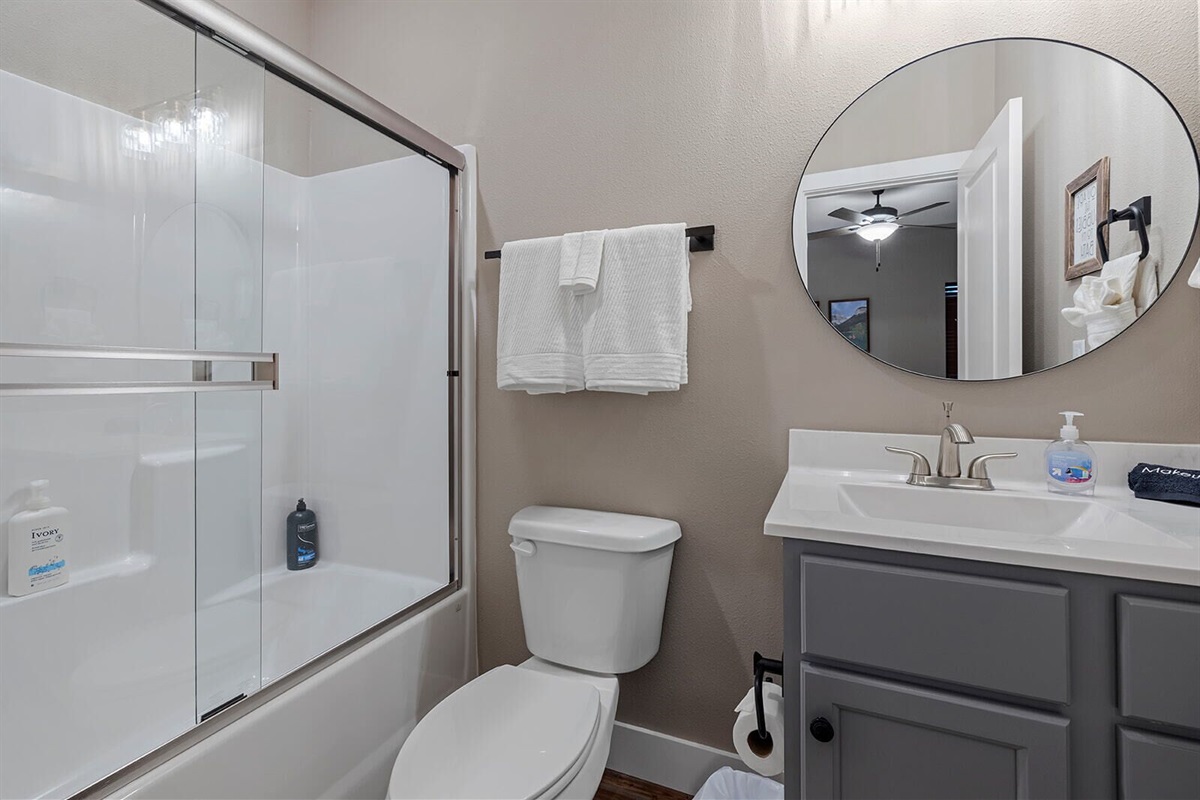 Upper Level Full Bathroom  