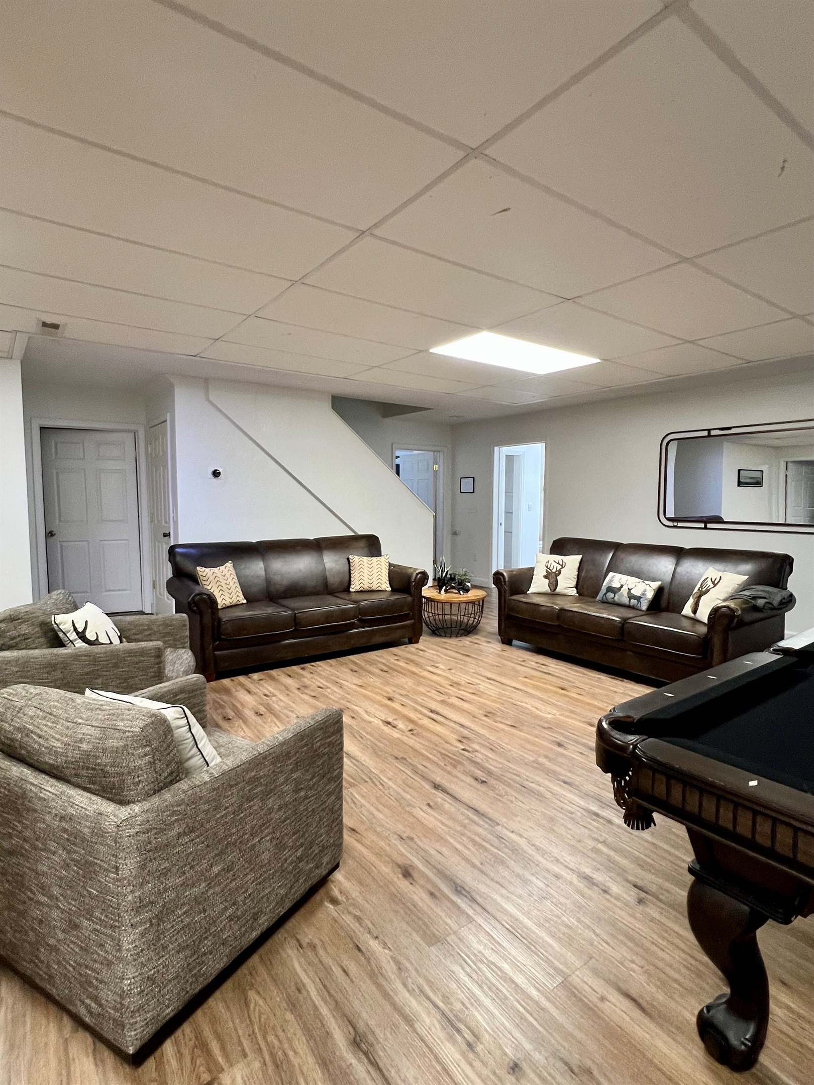 Lower level living room/lounge area