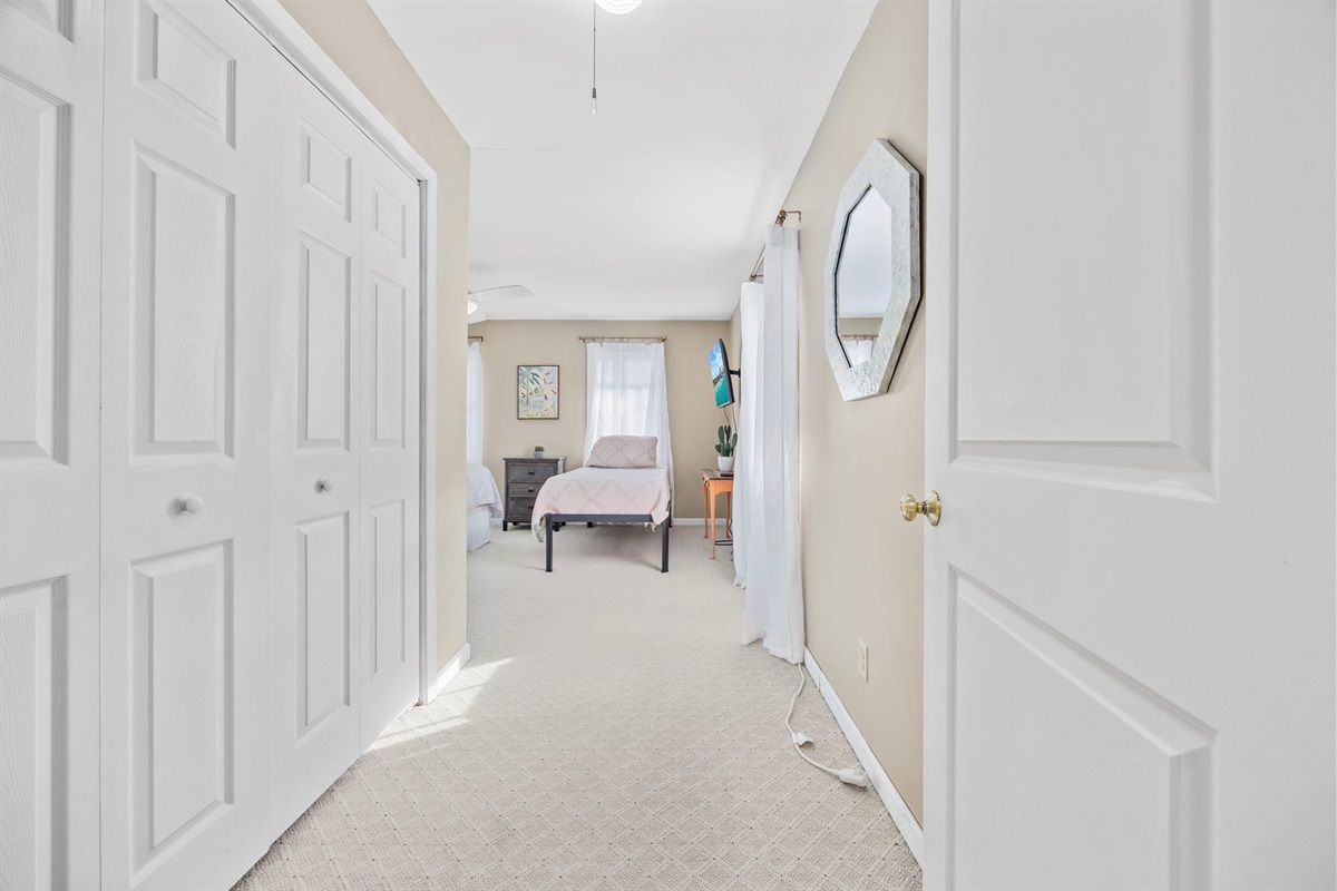 Main Bedroom - Upstairs