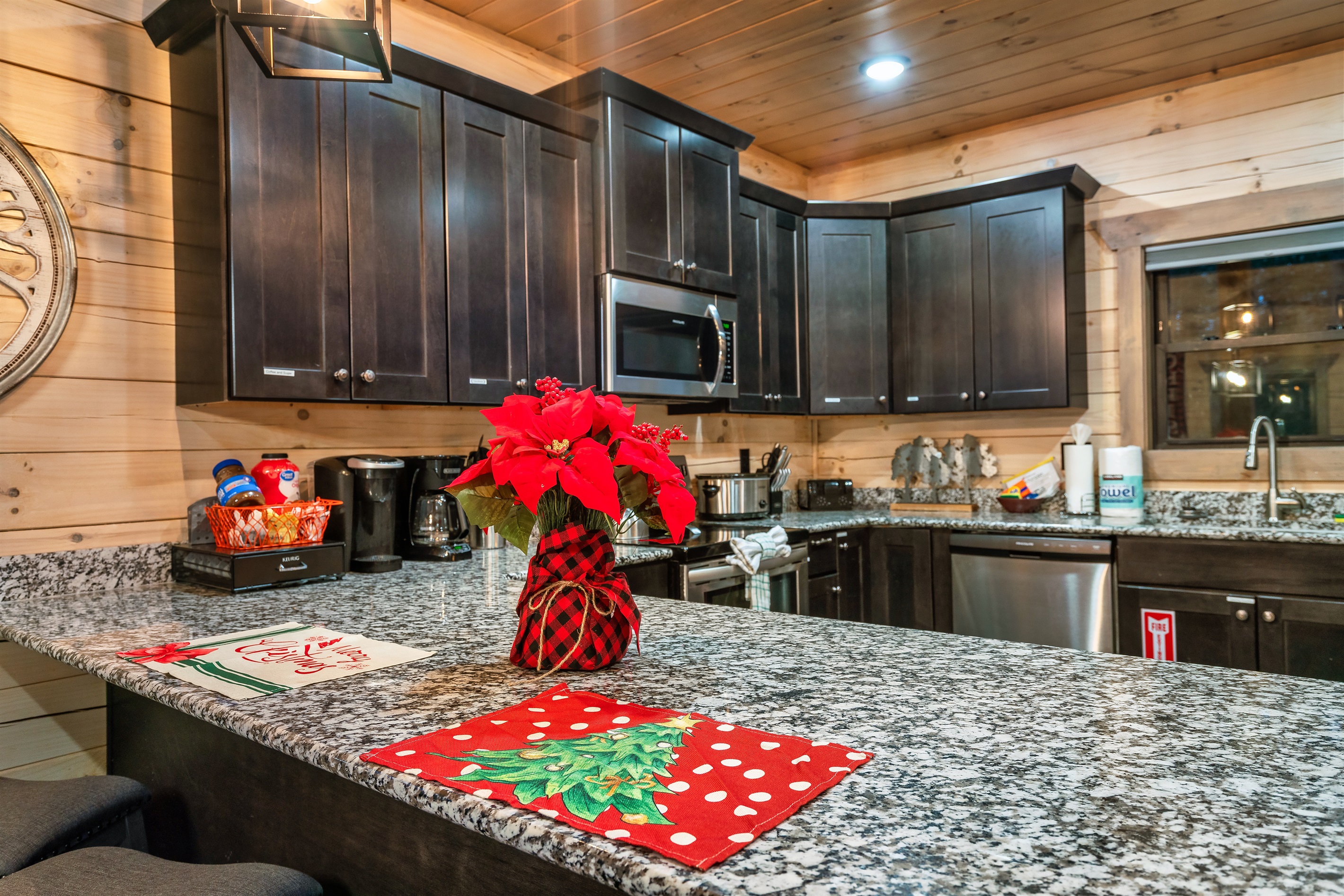 Kitchen - Holiday decor
