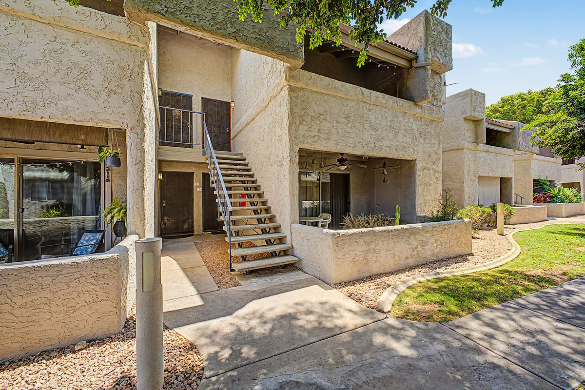 Paradise Pkwy Getaway in Phoenix + Pool — Paradise Pkwy Getaway in Phoenix + Pool, Phoenix, Arizona — photo 5
