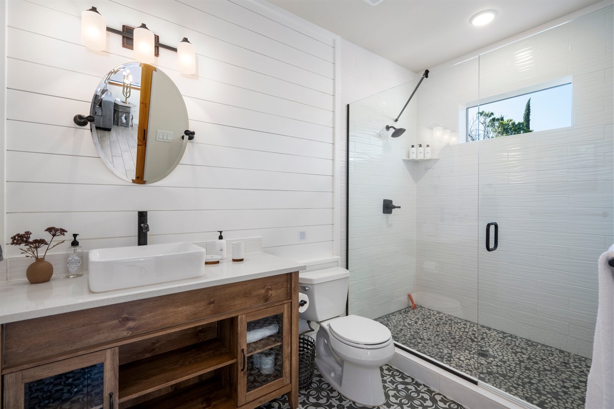 Casita Stylish Ensuite Bath