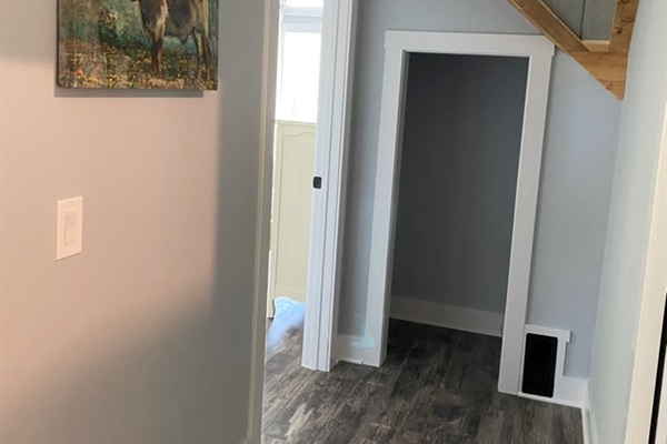 Hall Leading to Bedroom 2-QUEEN Bed