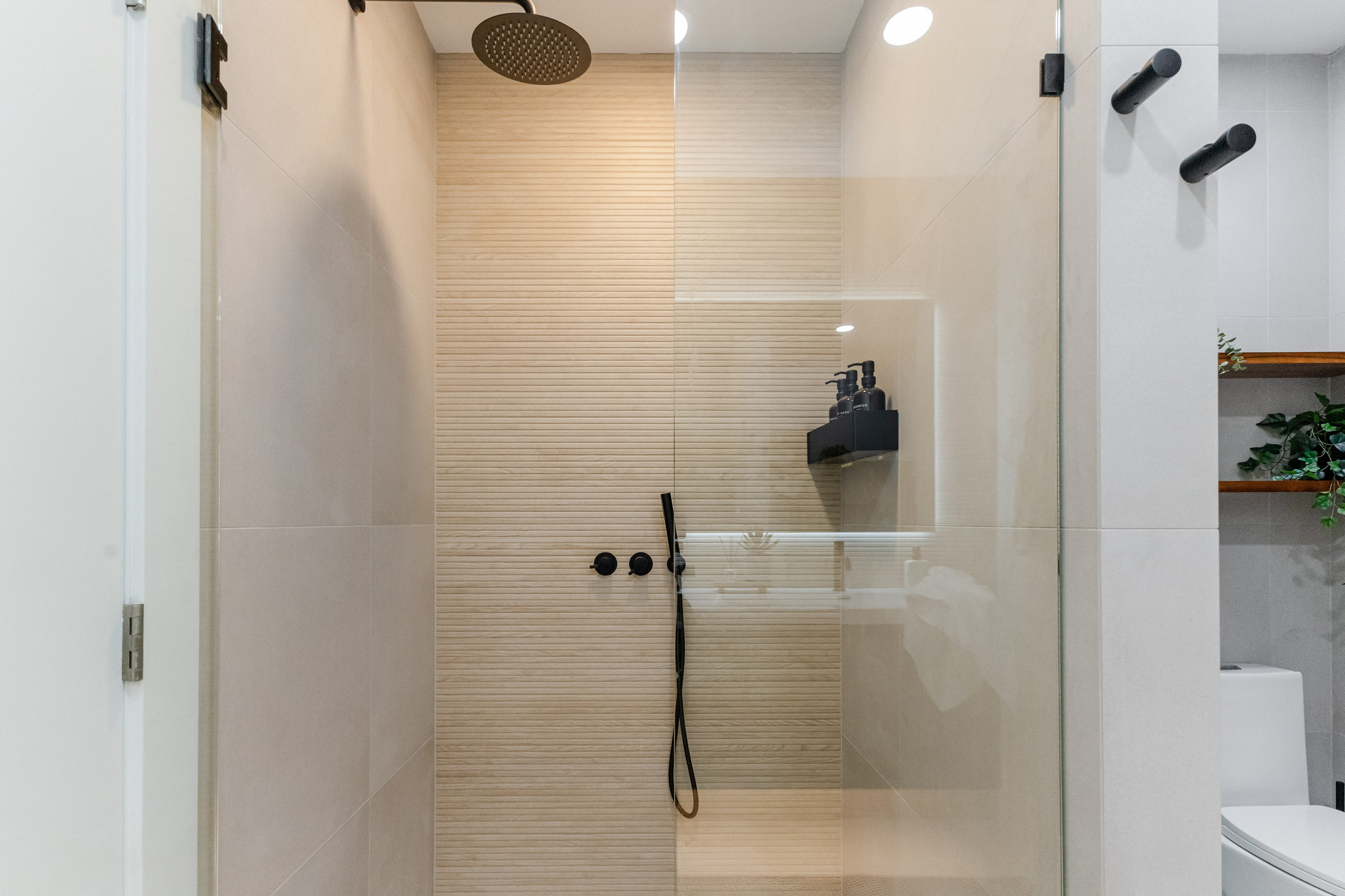 Rain head and black fixtures