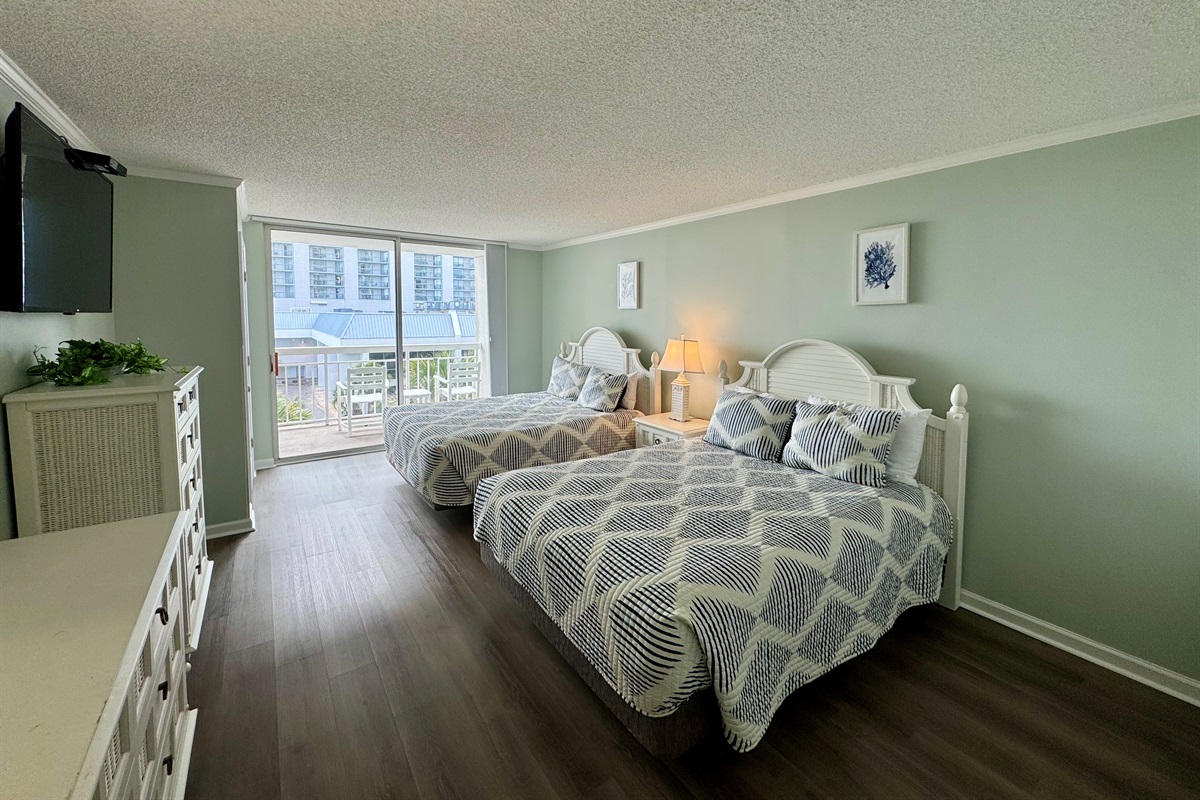 2 Queens in 2nd Bedroom