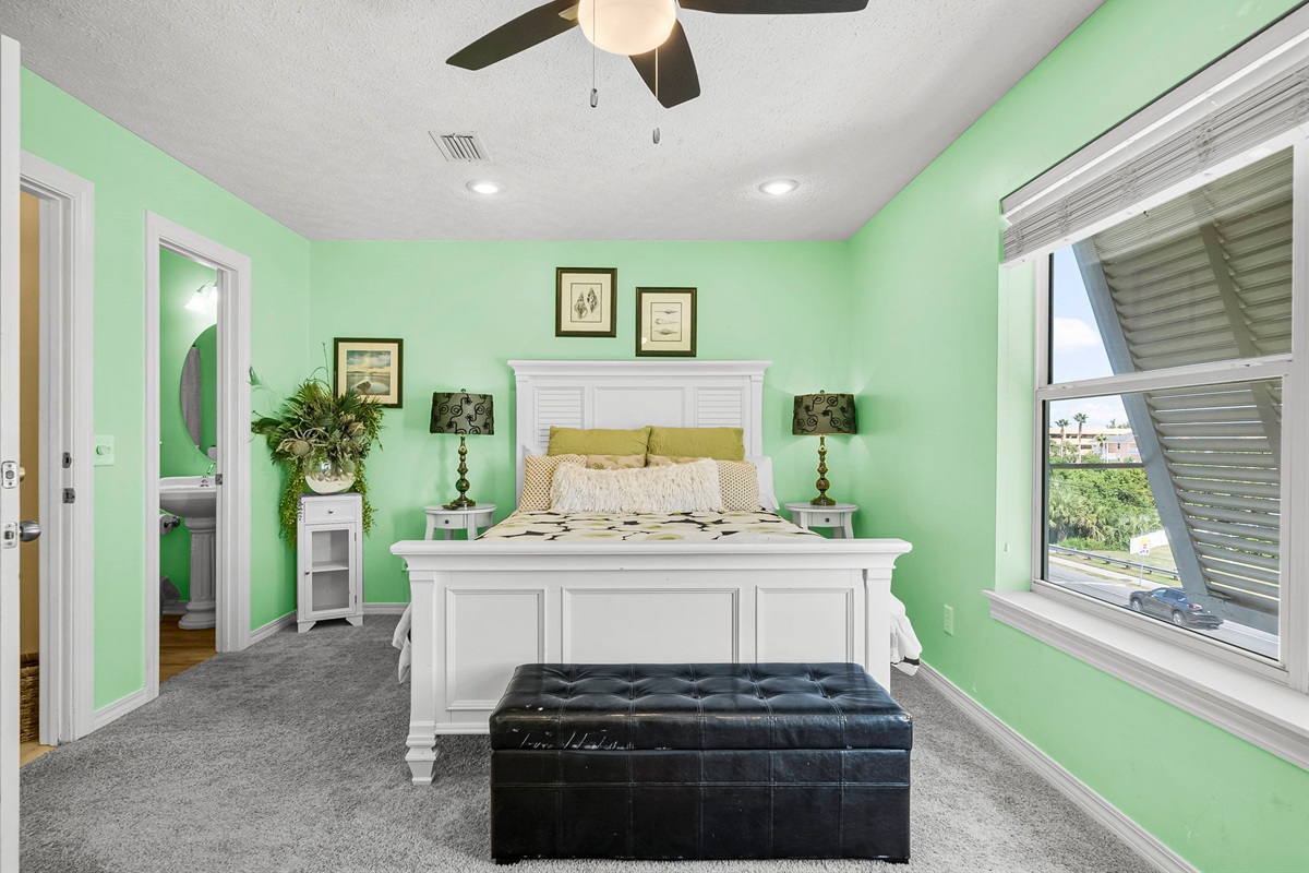 Queen bed + queen sleeper sofa in another bedroom on the 3rd floor + full private bathroom