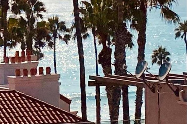 You can even see white water from the unit and watch the surfers.