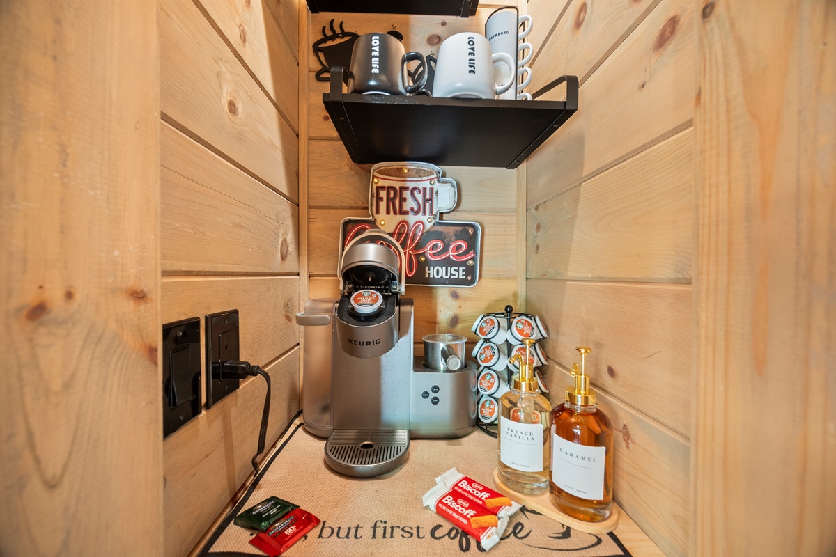 Your morning brew just got an upgrade with this gourmet coffee setup. From Starbucks assorted coffee, to flavored creamer, syrups, and sweeteners. A dreamy pour, a cozy mug, and mountain peace.