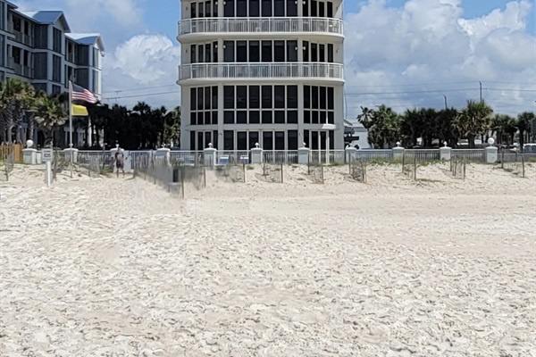 Directly on the Beach - Unit #11