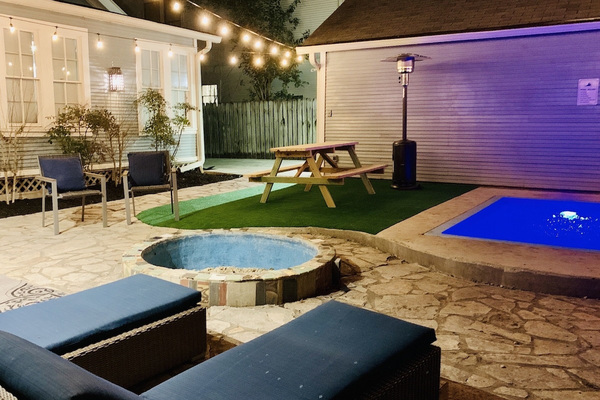 Backyard retreat w/ heated mini pool will provide hours of fun for your family!