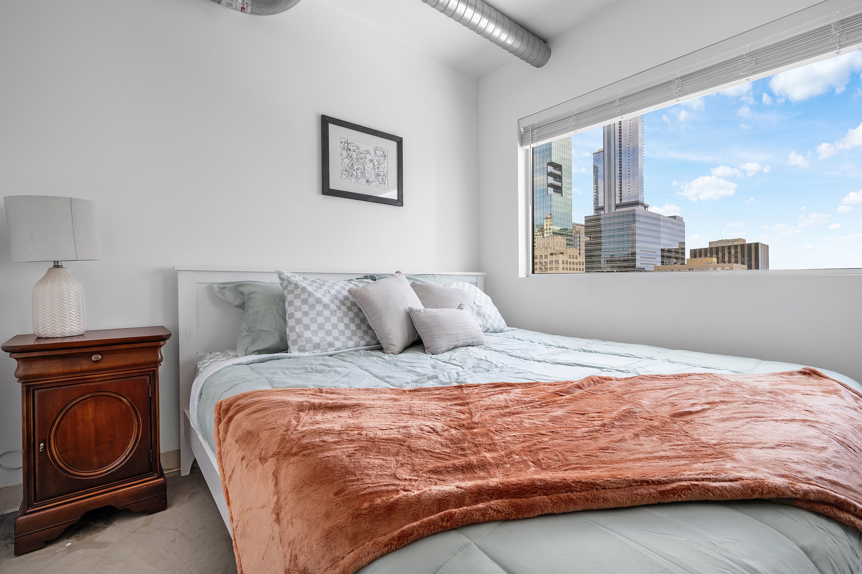 Huge Comfortable King Bed