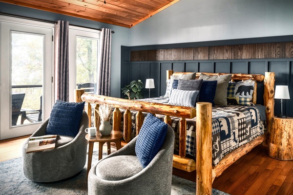 Access to the deck directly from the Master Bed on the main floor that overlooks the AMAZING mountain view.