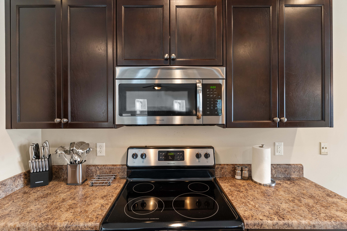 Full Kitchen w/ Cookware and Dishes