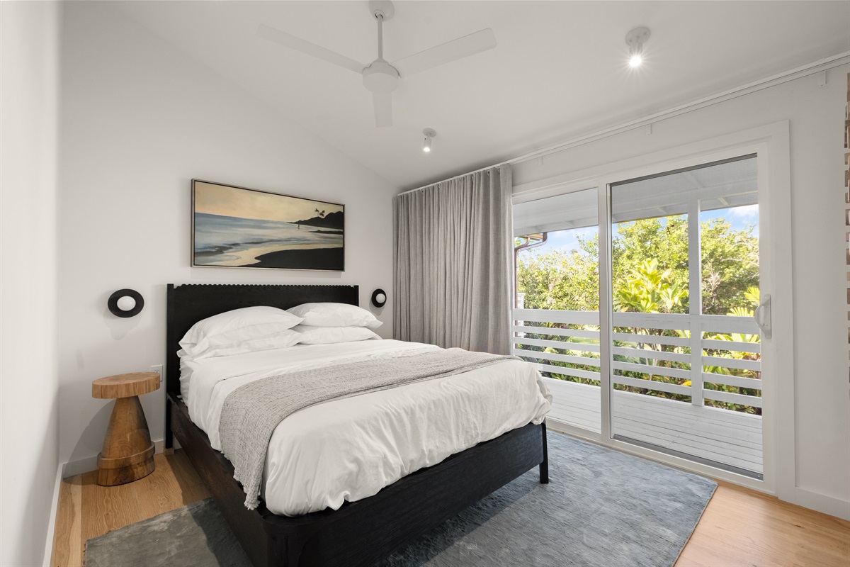 Hall Bdrm_back2 - Bed