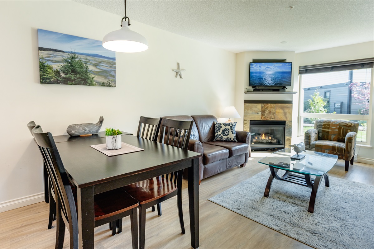 Unit A - Dining area.