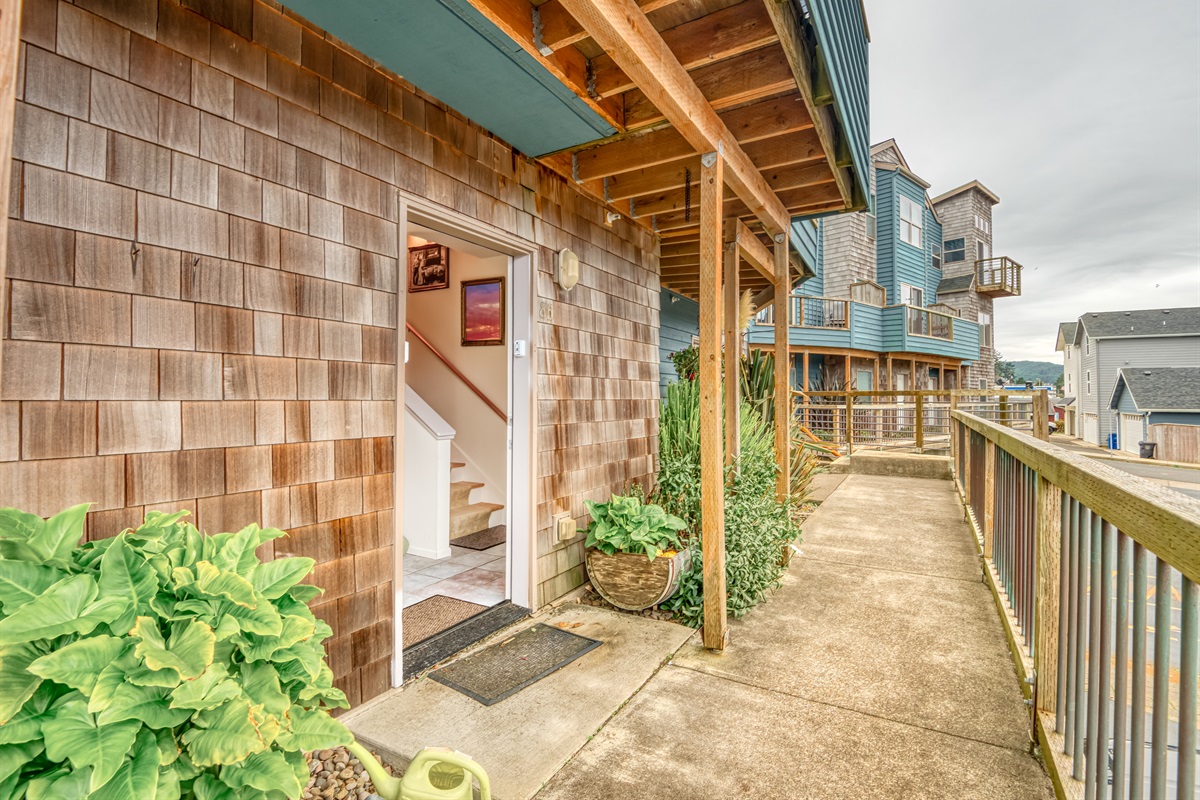 Main Ocean Facing Entry