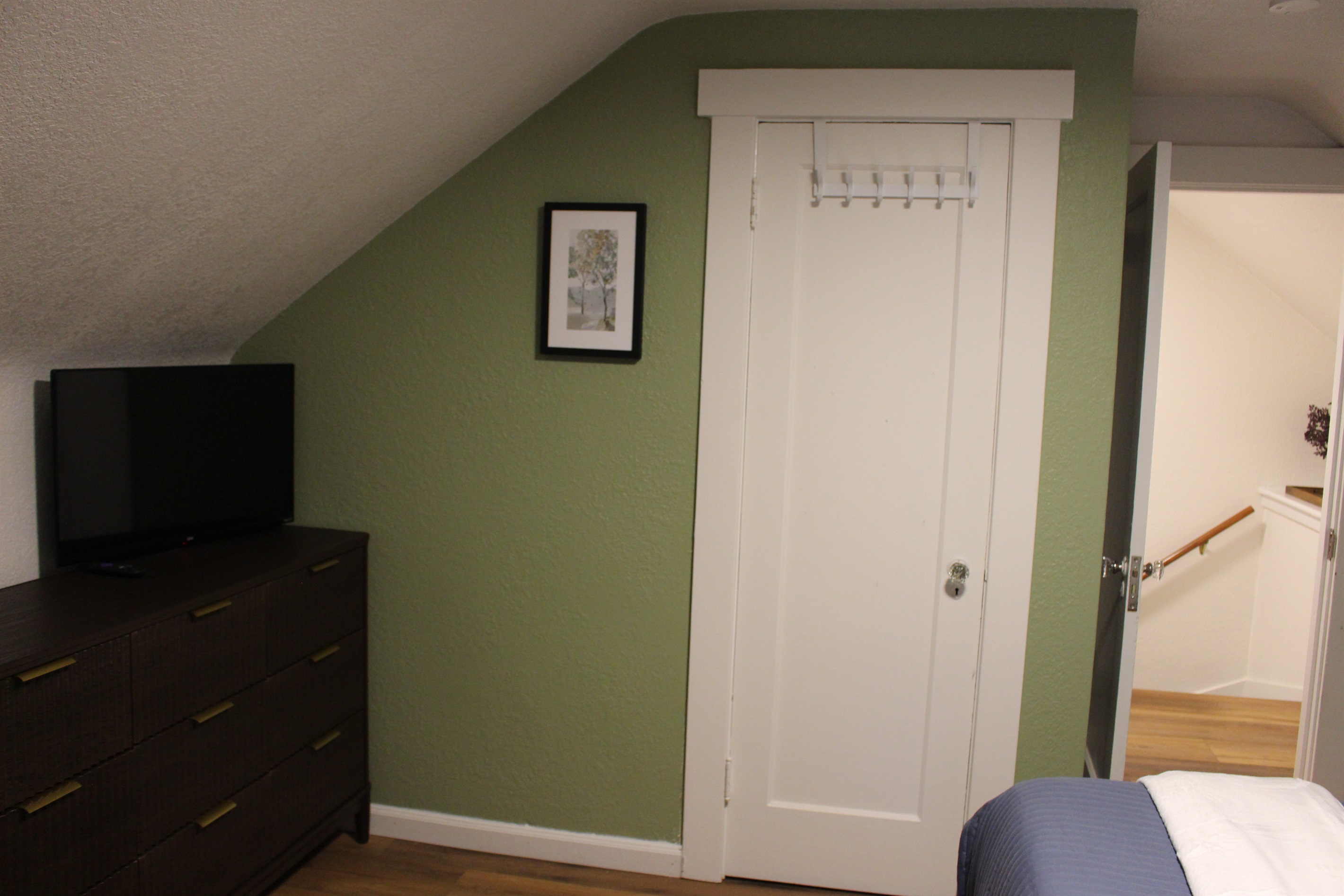 2nd king bedroom- upstairs