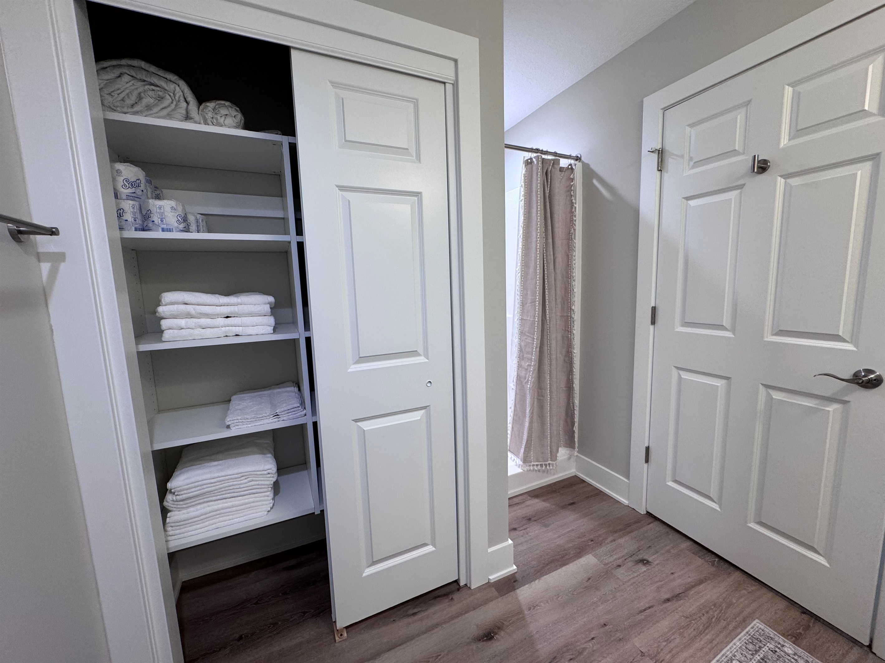 Primary Ensuite bathroom