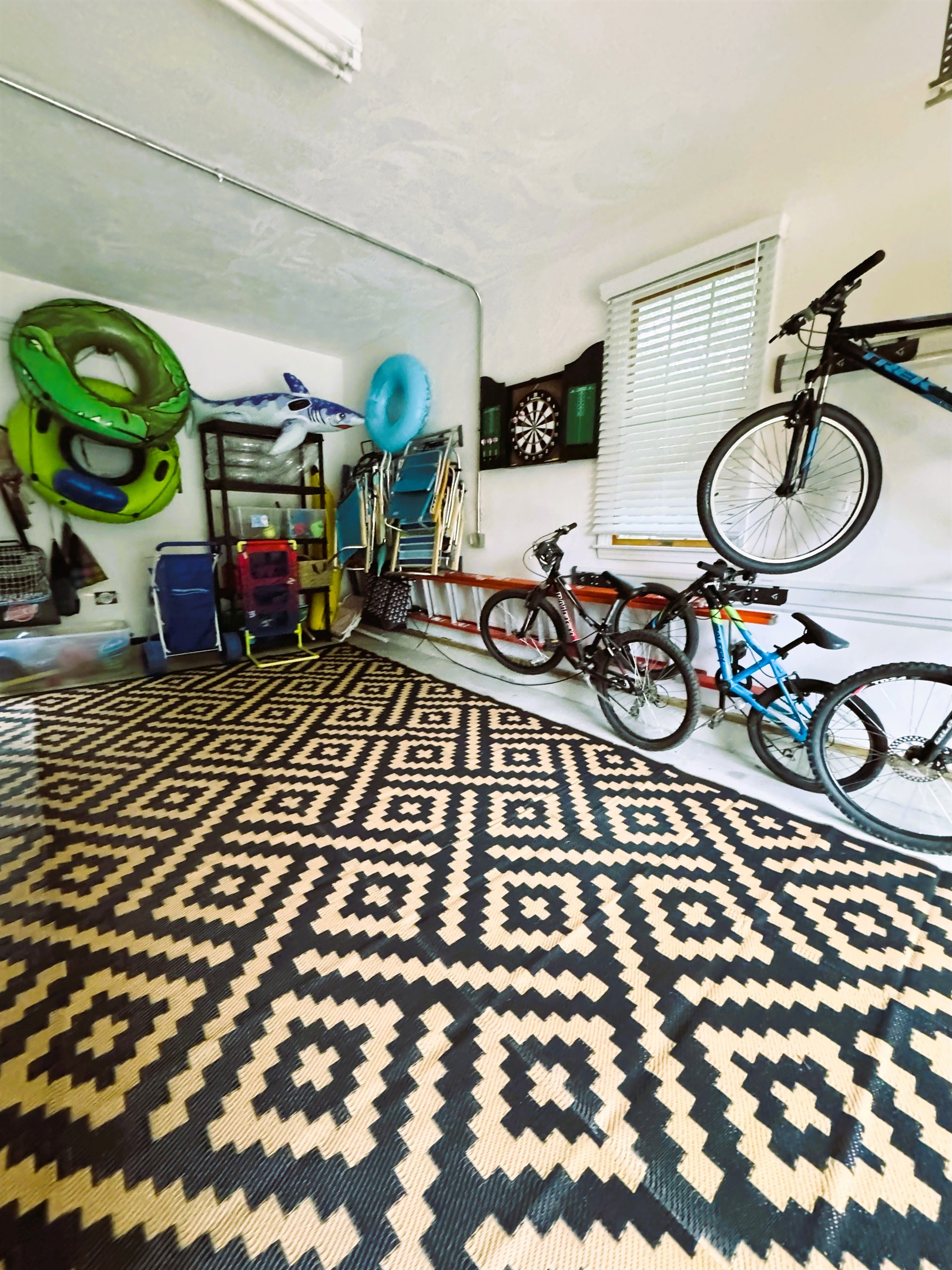 Garage with Complimentary Amenities