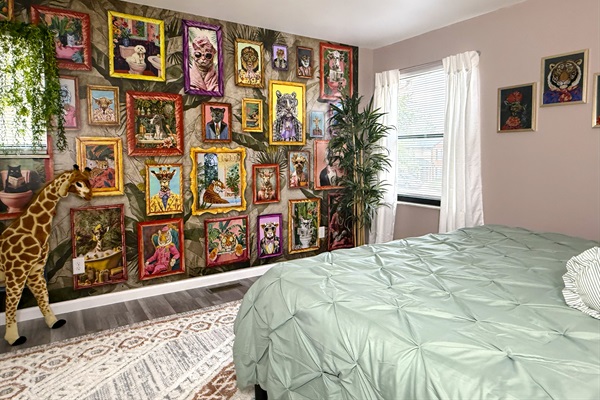 Jungle Room with King Bed
