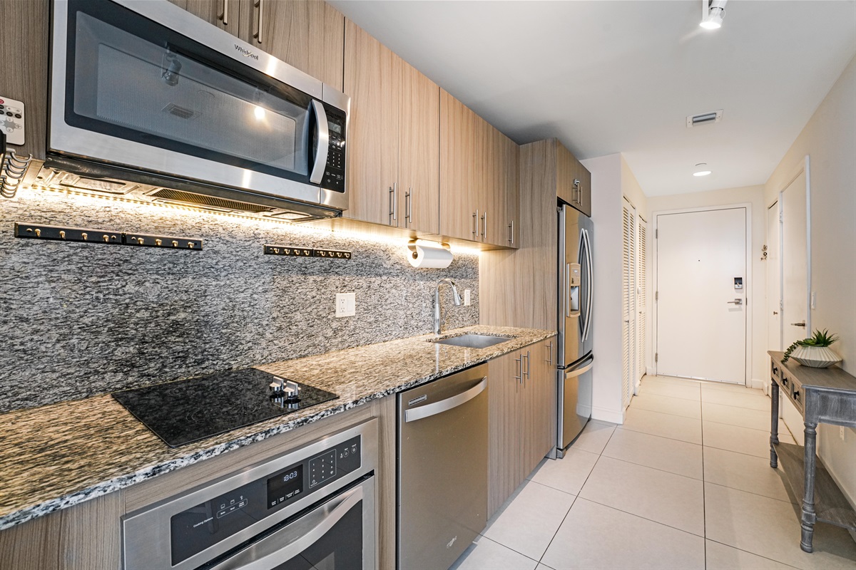 Fully Equipped Modern Kitchen