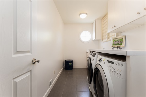 The Irish Grand | 4BR Home | 0.5 Mi to Campus | Sleeps 20, photo 22