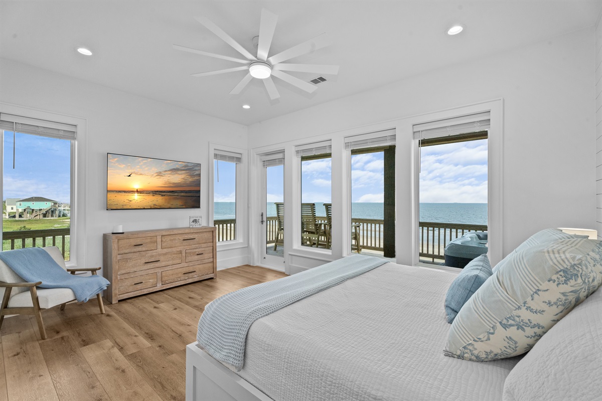 42cf81490fee4310a5d29dd8b12a8764 Large | Beachhouse | Texas | TX | Vacation Homes | Galveston | Crystal Beach | Kokomo | Breezy Days | Beachfront Elegance | Sunrise Serenity | Southern Sands Property Management, LLC