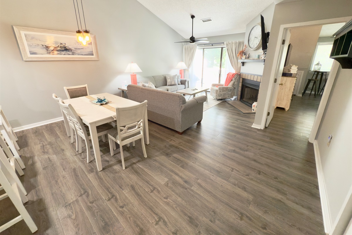 Dining Room/Living Room