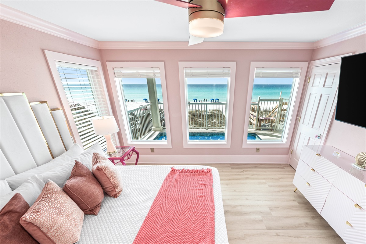 Beachfront King Suite | First Floor