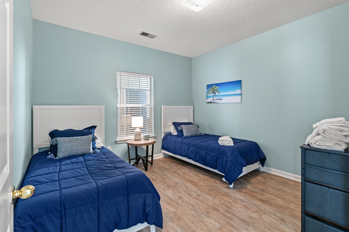 2nd Bedroom with twin beds, perfect spot for the kids