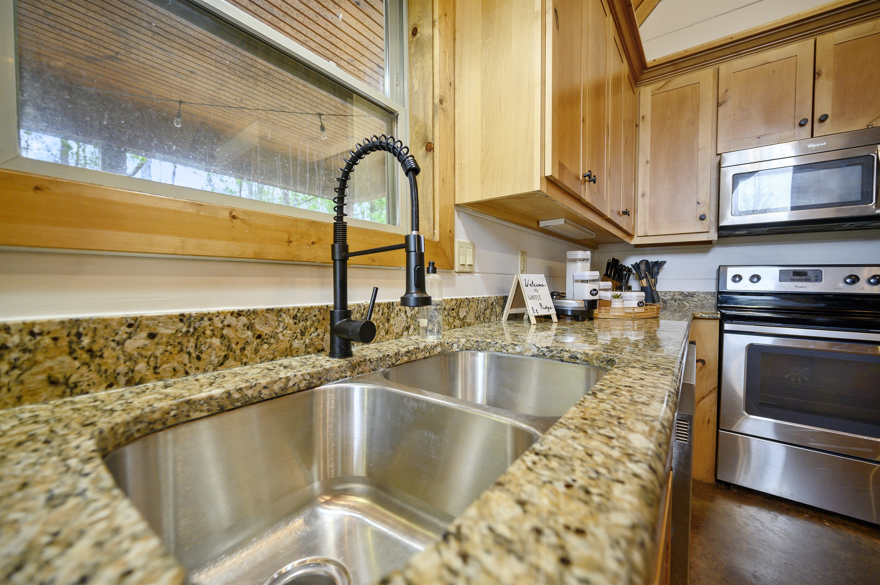 Effortlessly elegant: where dishes become a pleasure at our sleek kitchen sink