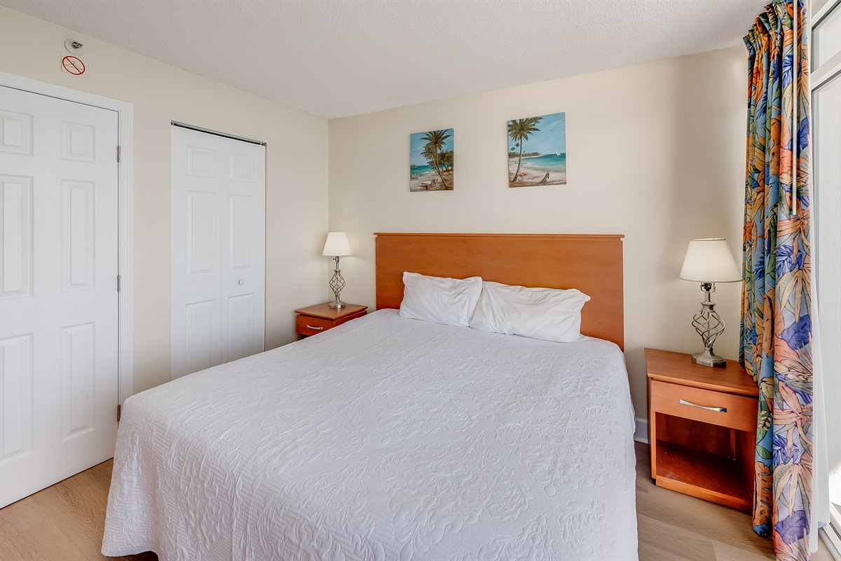 Beautiful Bedroom with Amazing Views 🌊☀️