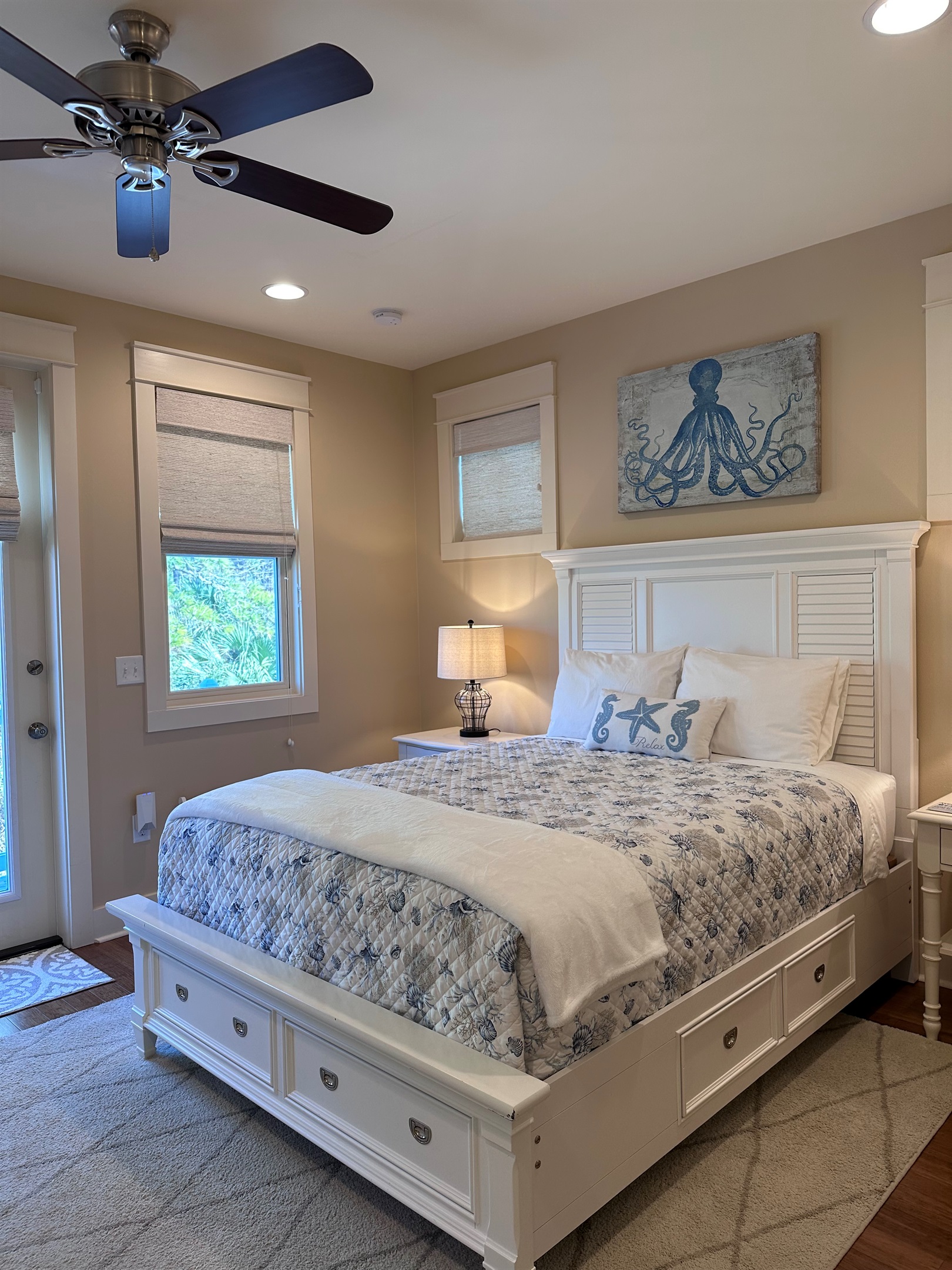 Both the Queen and Full size beds feature under bed clothes drawers for your comfort and convenience. There is also a closet for hanging clothes as needed.