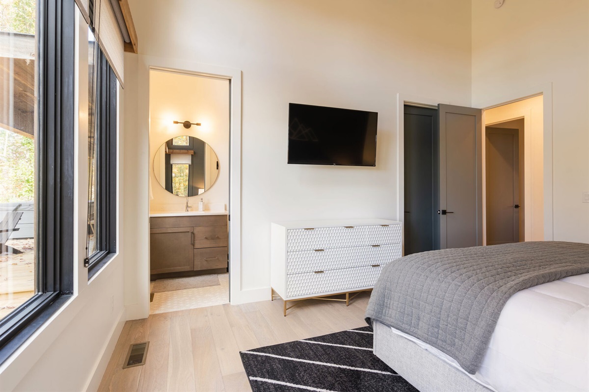 Cozy decor and modern amenities, perfect for resting after a day of adventure.
