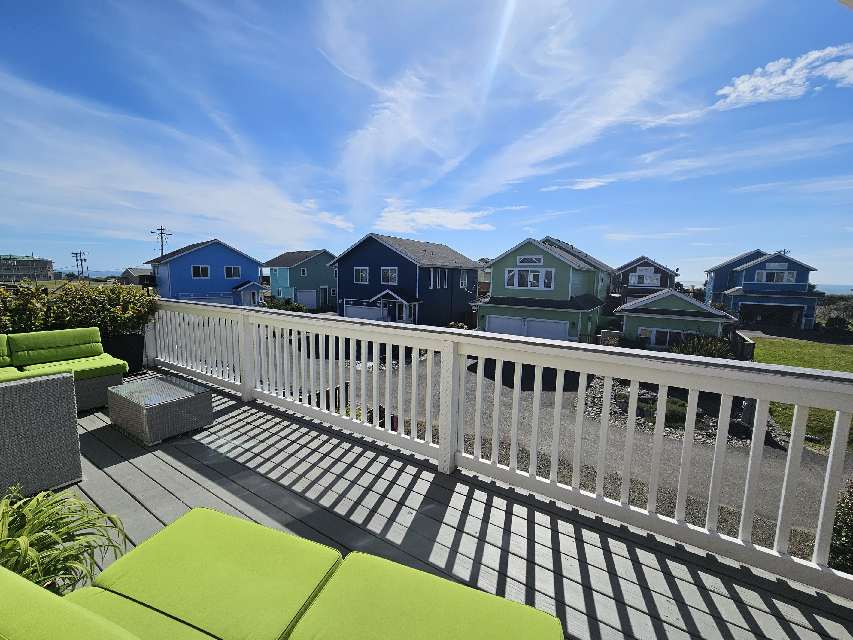 We are high on the bluff on the north edge of town with glimpse ocean views spanning 360 deg