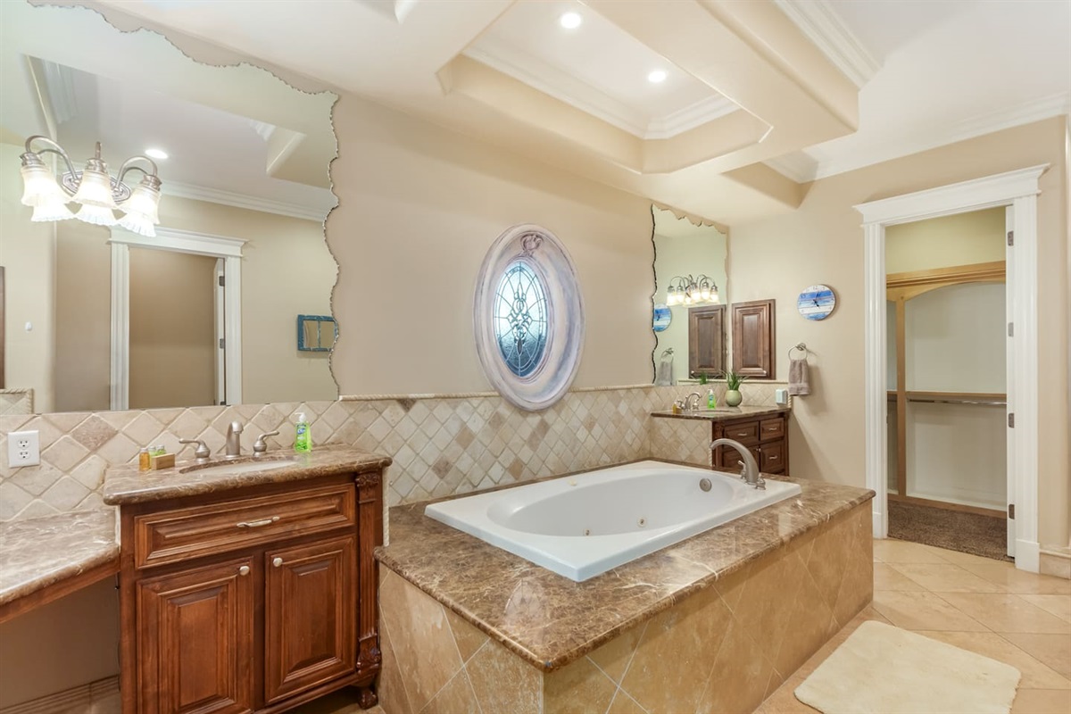 Luxurious 5 Bed; Desert Oasis w/ Pool! — Desert Paradise Retreat | Luxe 5BR w/ Pool in Mesa, Mesa, Arizona — photo 36