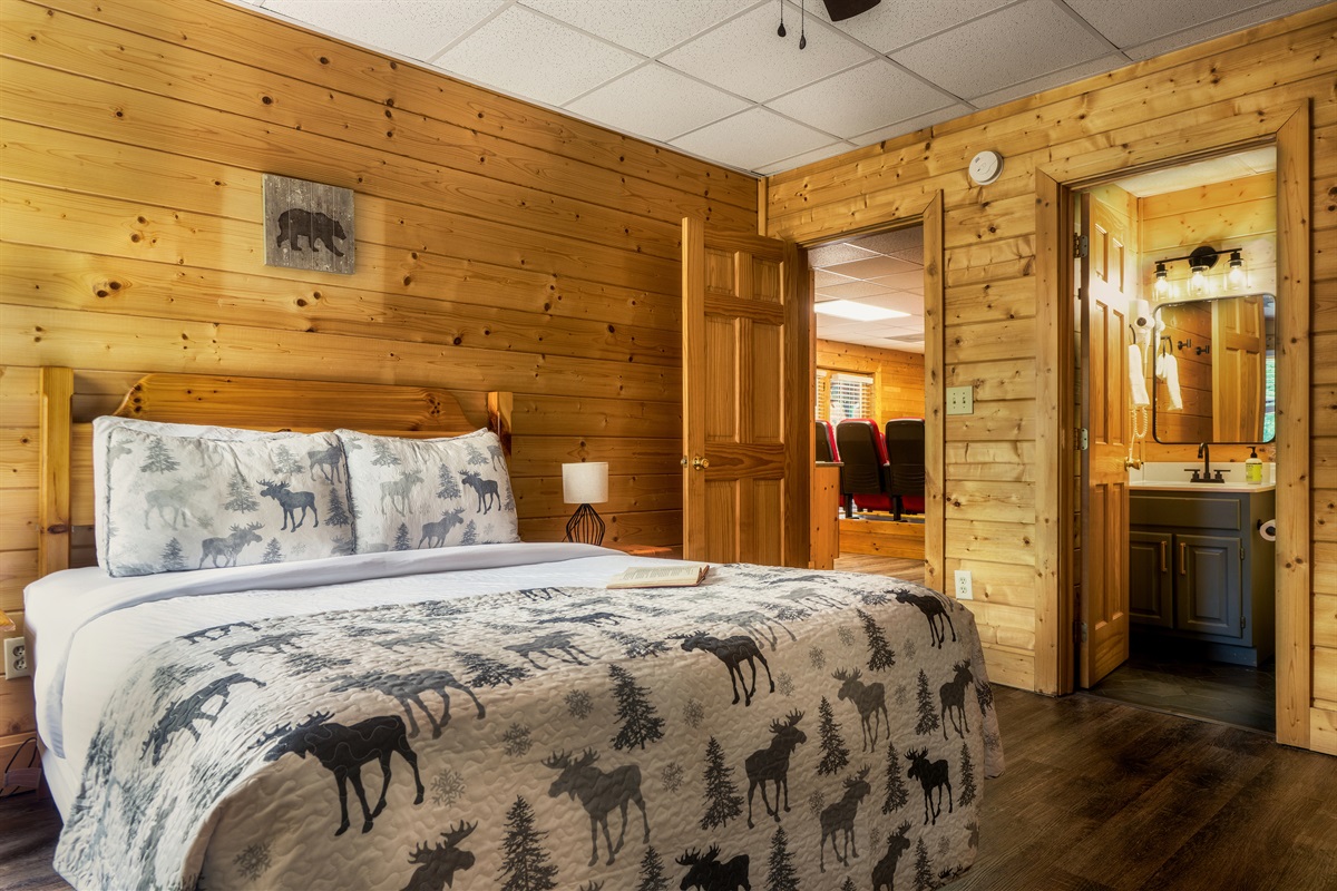 Lower level queen bedroom with ensuite bath